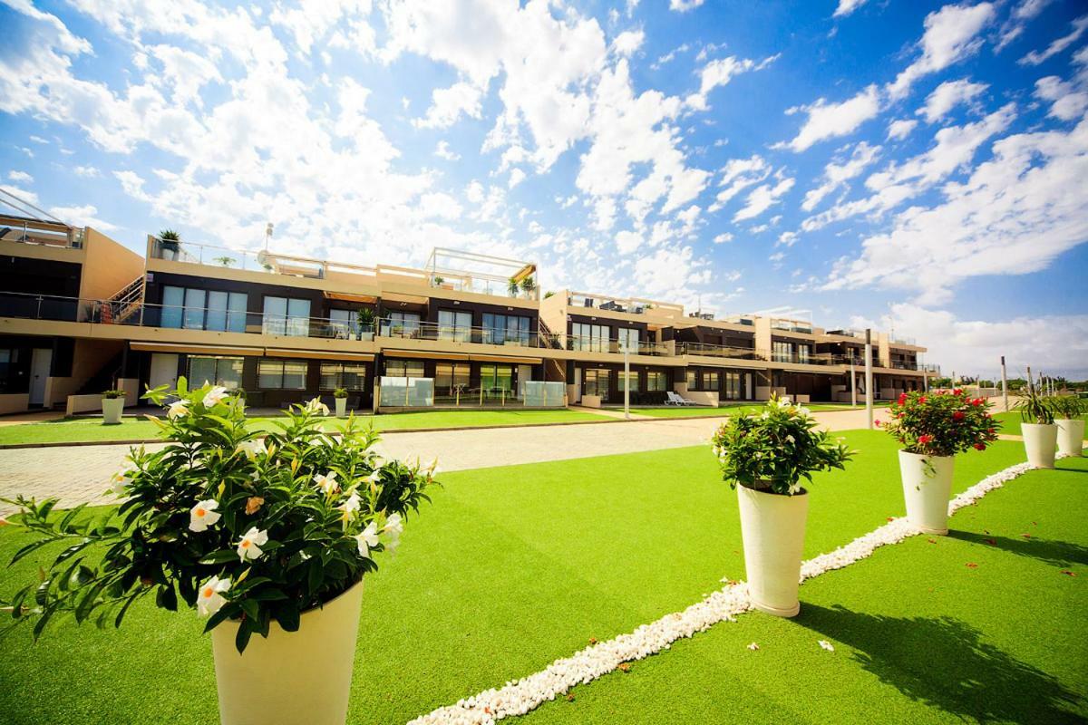 Penthouse 2 Bedrooms In Mil Palmeras Pilar de la Horadada Exterior photo