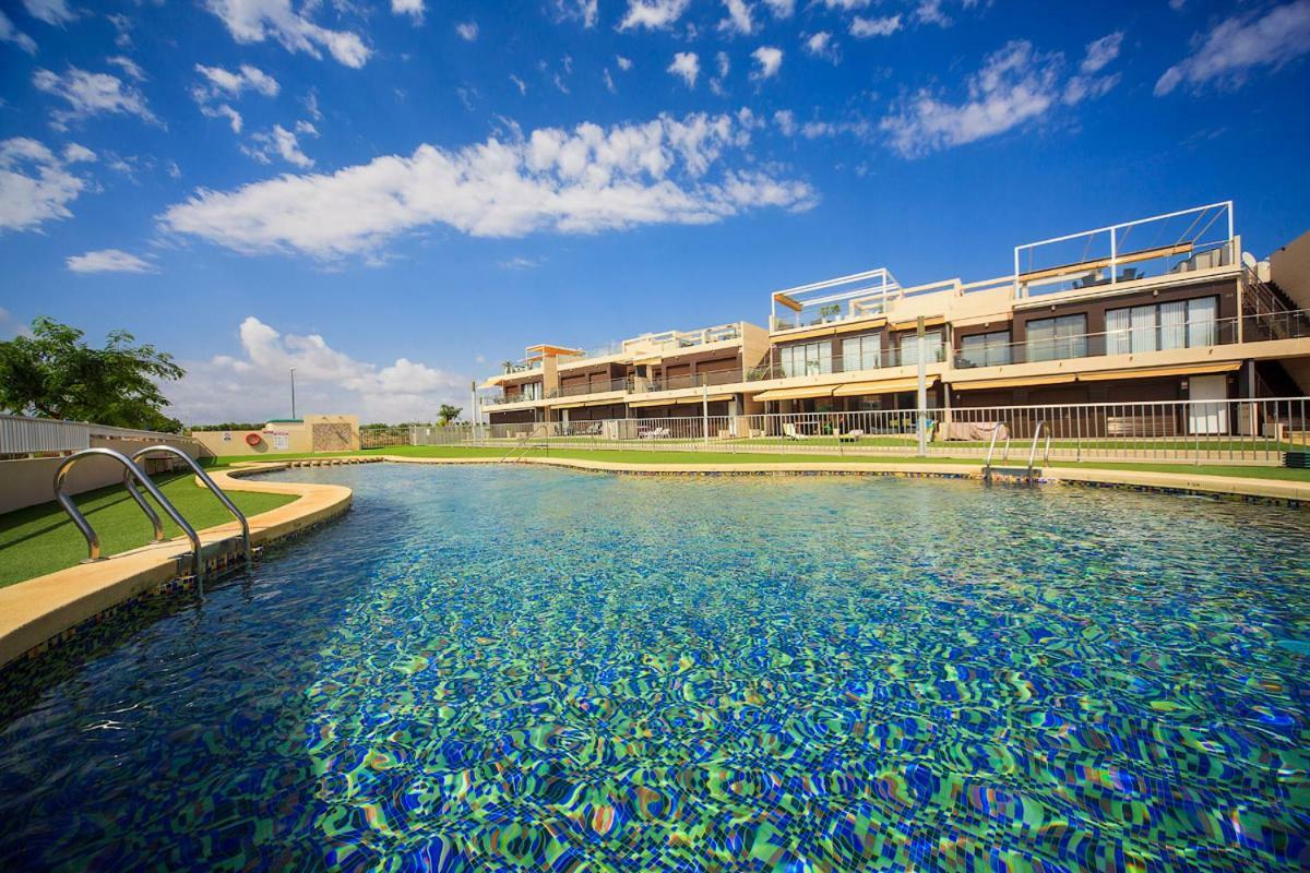 Penthouse 2 Bedrooms In Mil Palmeras Pilar de la Horadada Exterior photo